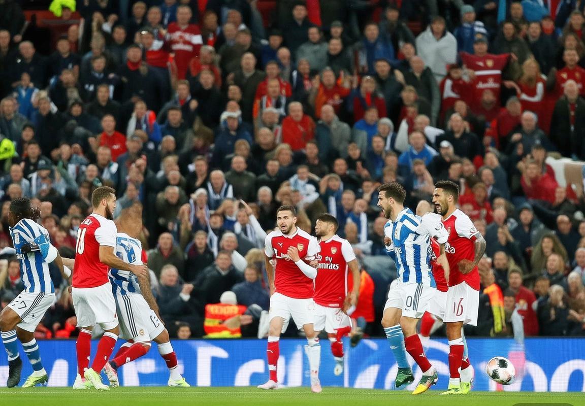 欧冠小组赛：皇马爆冷折戟西甲受挫，阿森纳提前晋级掀青春风暴